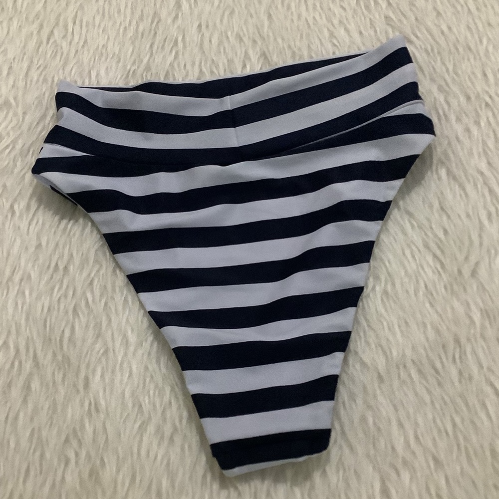 Aerie women’s blue white stripe bikini bottom size medium